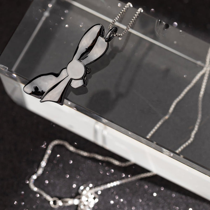 Spider-Man: No Way Home The Black Dahlia MJ Necklace - Xcoser International Costume Ltd.